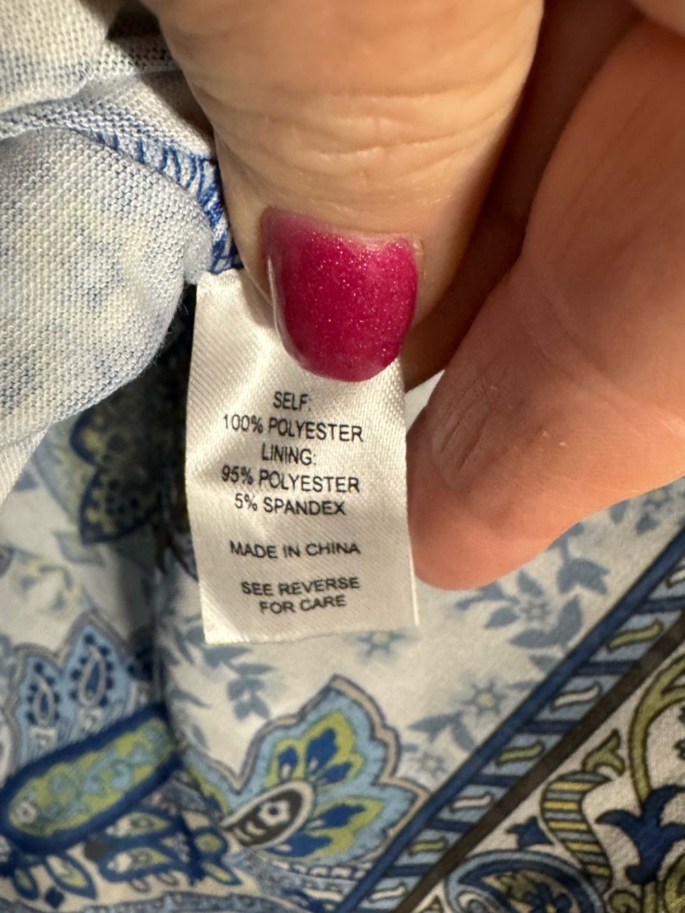 GORGEOUS Print V-Neck Flowing Top - Blue & Cream PLUS: 2X    #11 - Picture 7 of 9